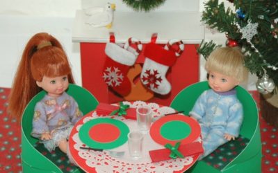 DOLLHOUSE CHRISTMAS